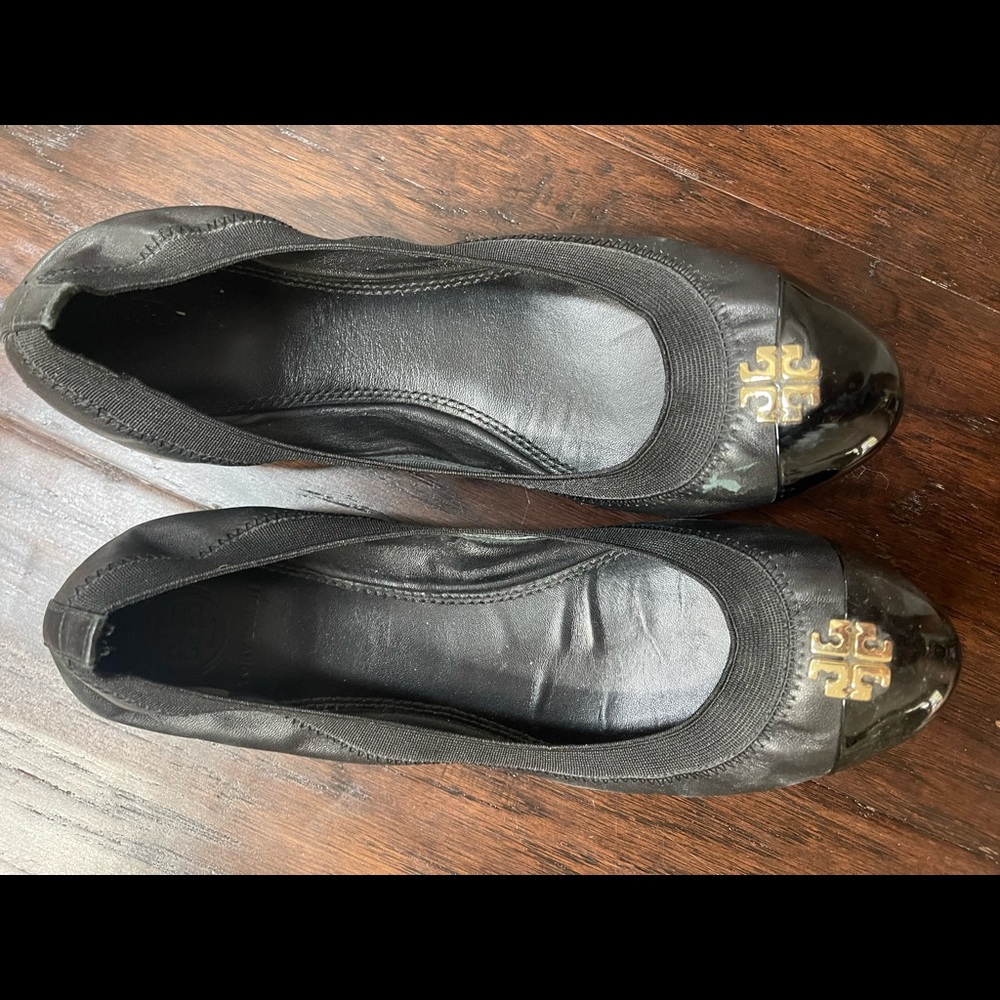 Black Tory Burch ballet flats.